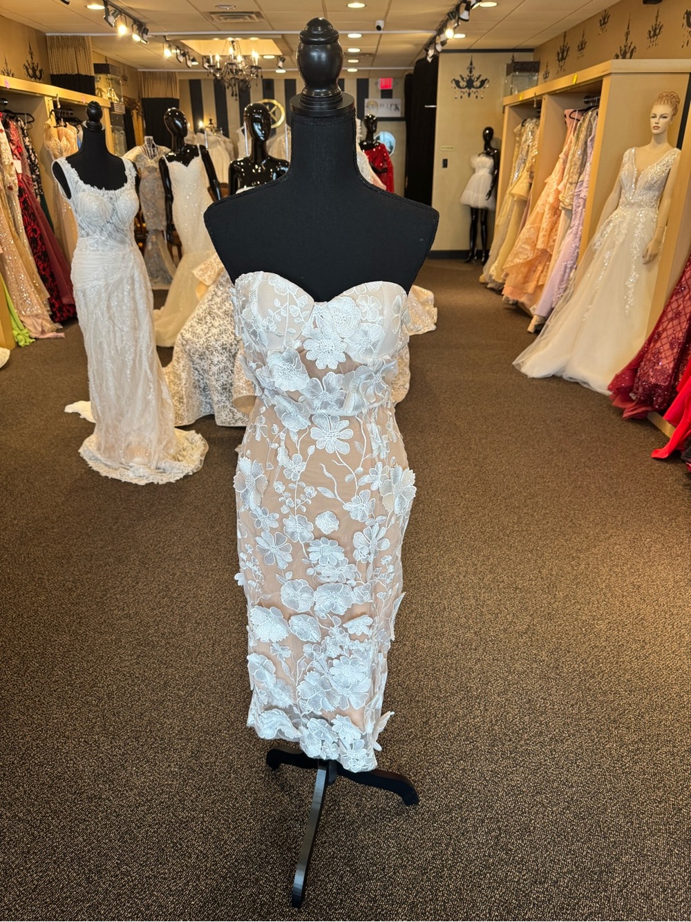 White Floral Lace Illusion Strapless Cocktail Prom Dress Nude Size 8 SK Boutique
